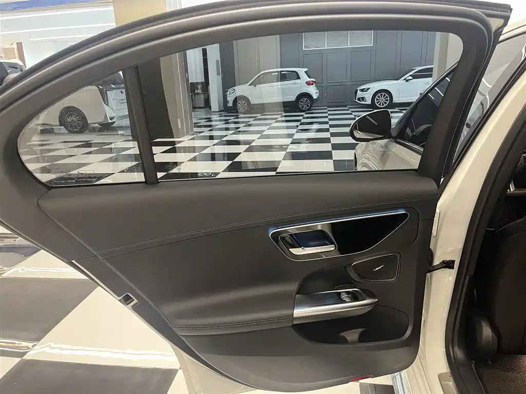 Mercedes-Benz C-Class New Energy 2023 — фото 24