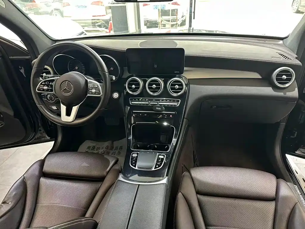 Mercedes-Benz GLC 2020 — фото 10