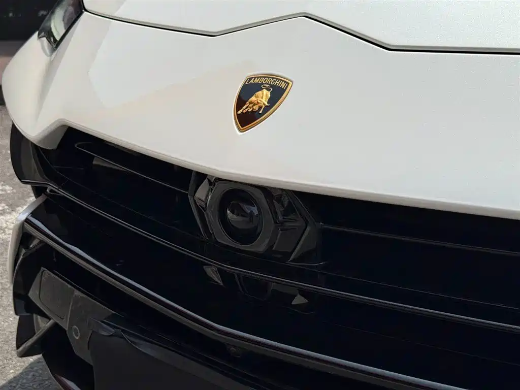 Lamborghini Urus 2024 — фото 23