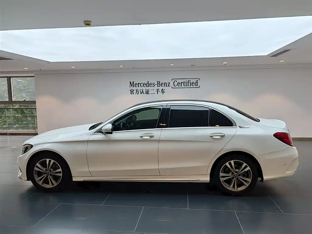 Mercedes-Benz C-Class 2018 — фото 7