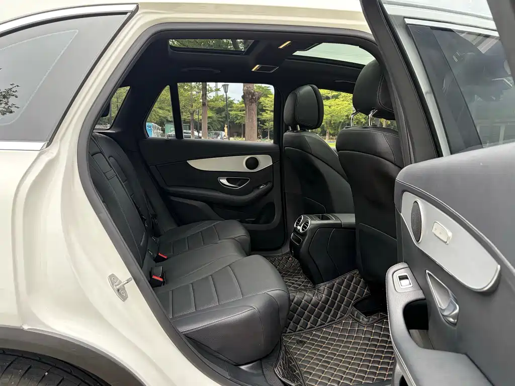 Mercedes-Benz GLC 2021 — фото 15