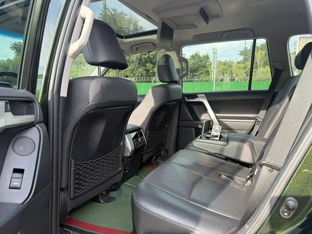Toyota Prado 2018 — фото 10