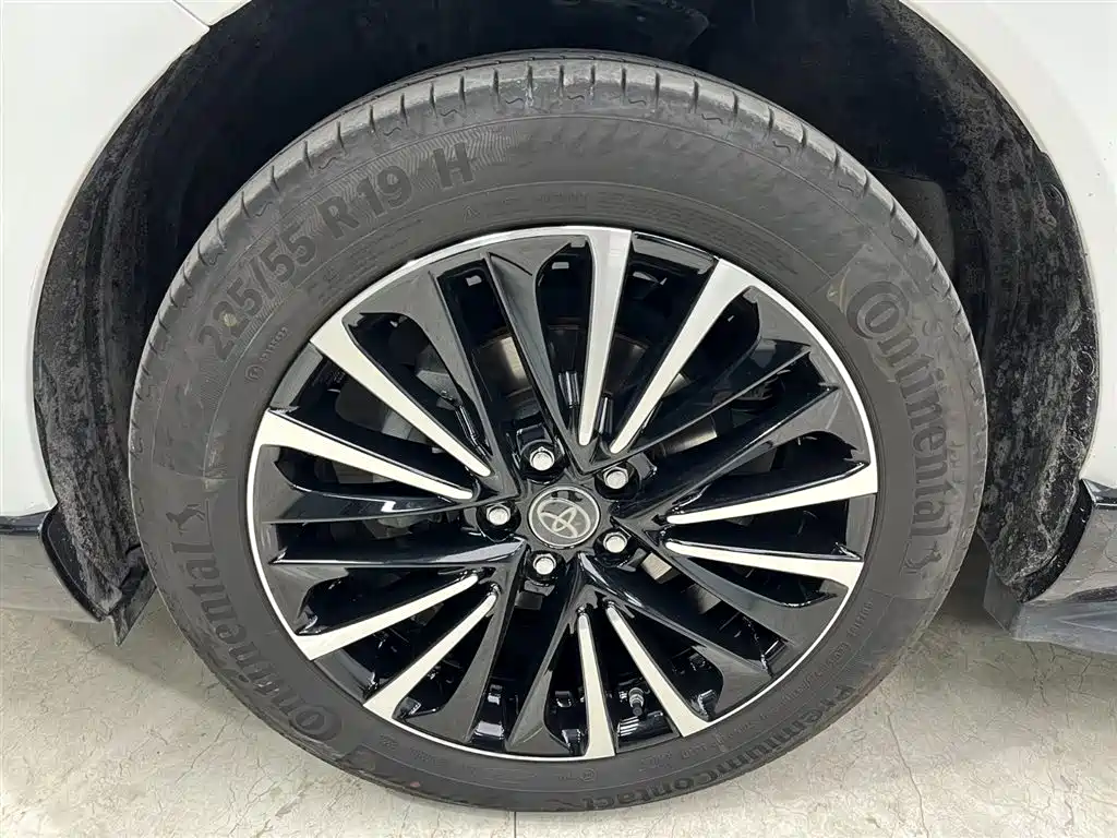 Toyota Venza 2022 — фото 20