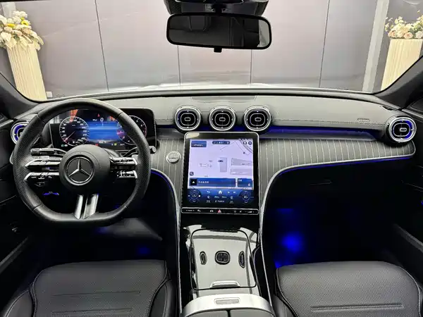 Mercedes-Benz C-Class 2023