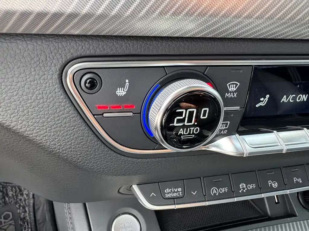 Audi Q5L 2020