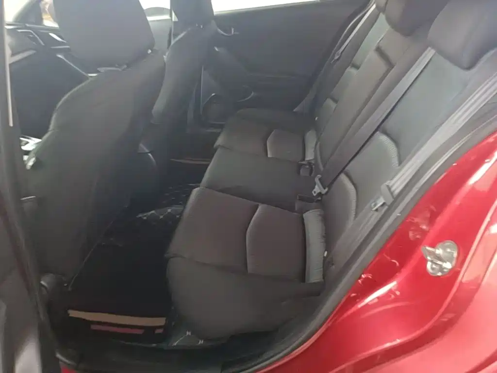 Mazda 3 Axela 2015 — фото 17