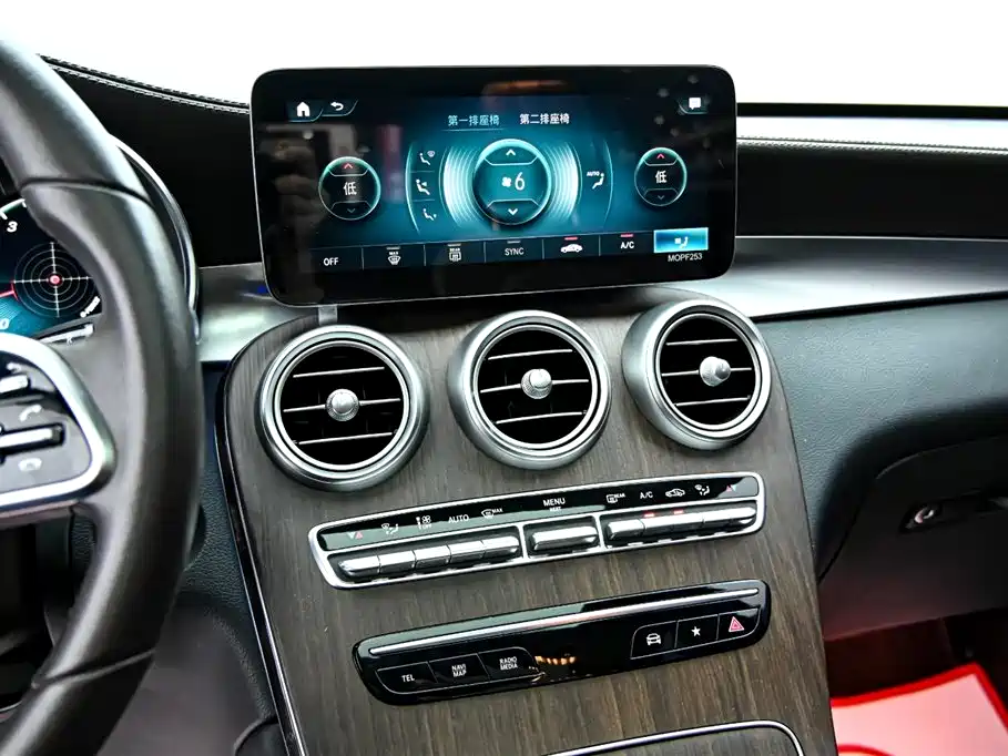 Mercedes-Benz GLC 2021 — фото 16