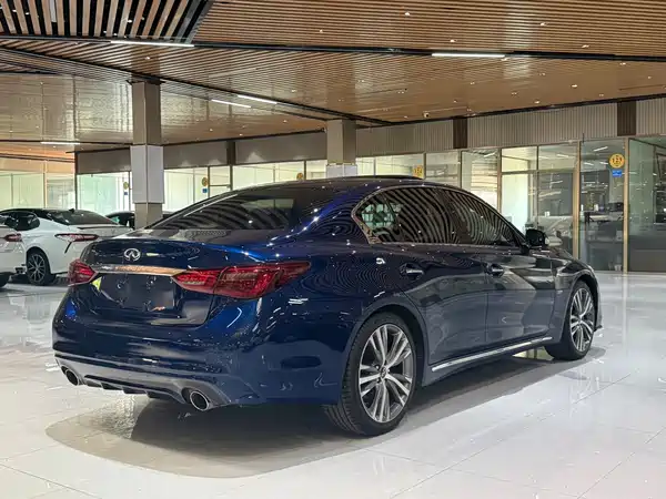 Infiniti Q50L 2018