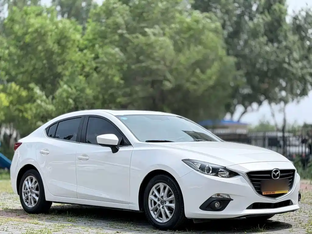 Mazda 3 Angkesela 2016