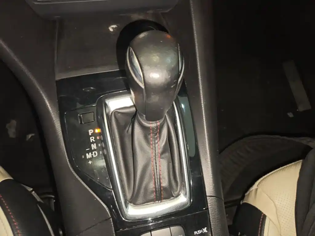 Mazda 3 Axela 2015 — фото 21