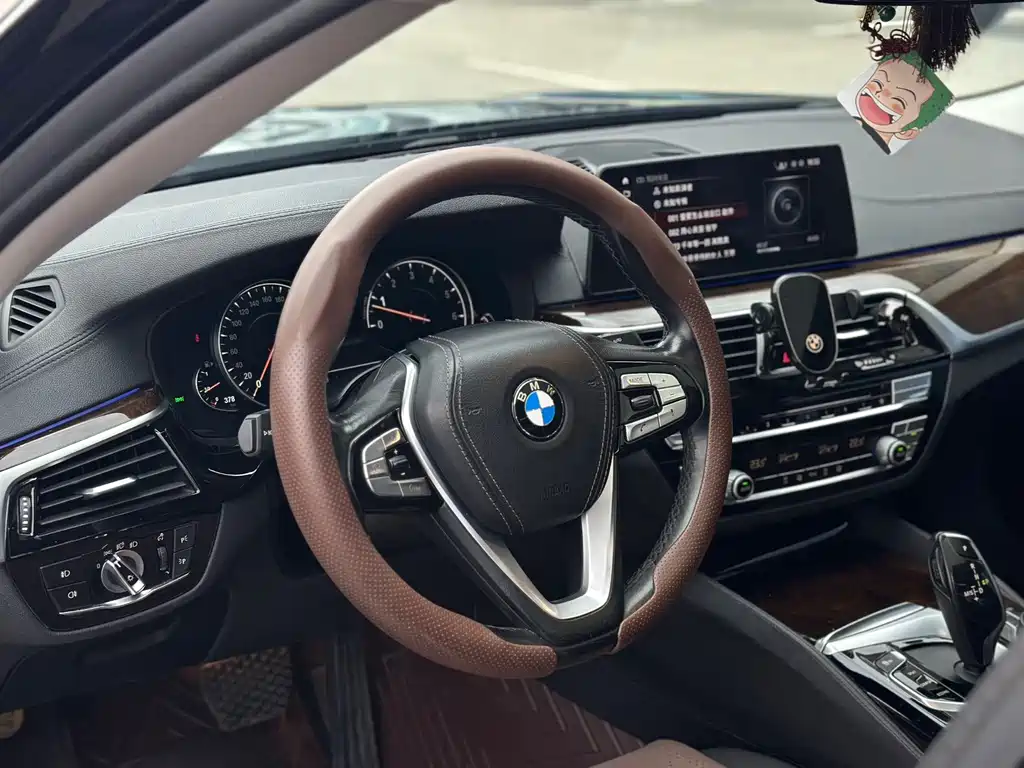 BMW 5 Series 2018 — фото 6
