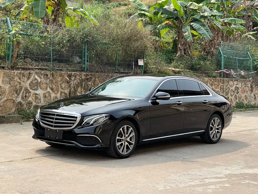 Mercedes-Benz E-Class 2018 — фото 1