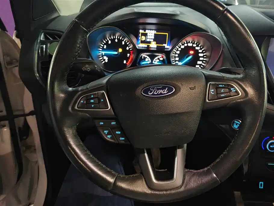 Ford Kuga 2019 — фото 15