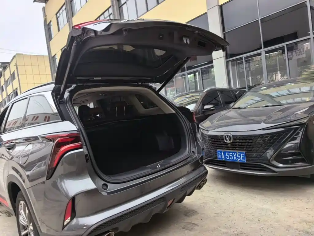 Changan CS75 PLUS 2019 — фото 19