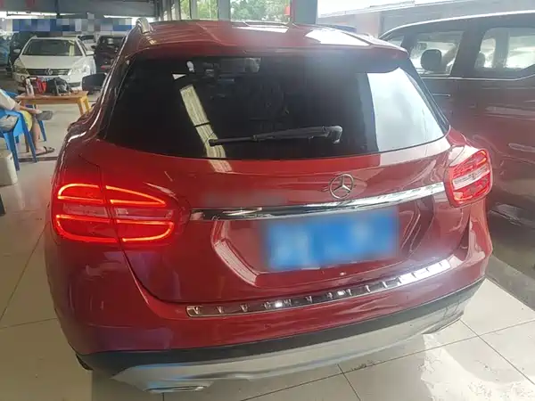Mercedes-Benz GLA 2015