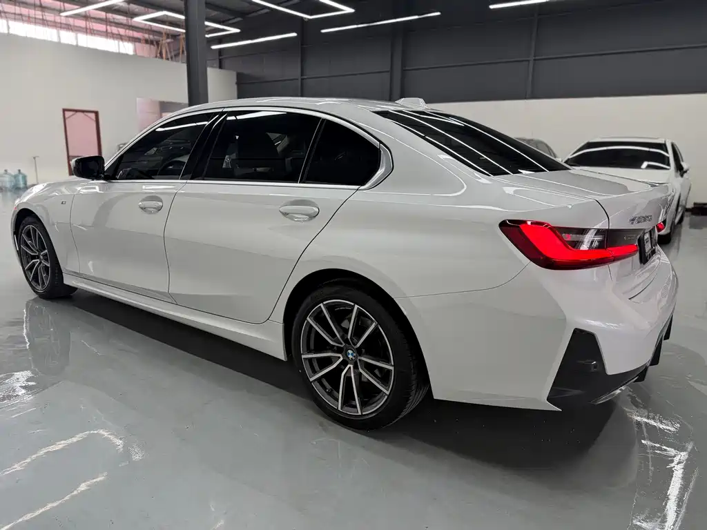 BMW 3 Series 2023