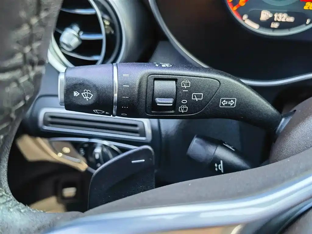 Mercedes-Benz GLC 2020 — фото 28