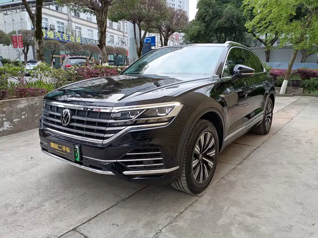 Volkswagen Touareg New Energy 2021 — фото 3