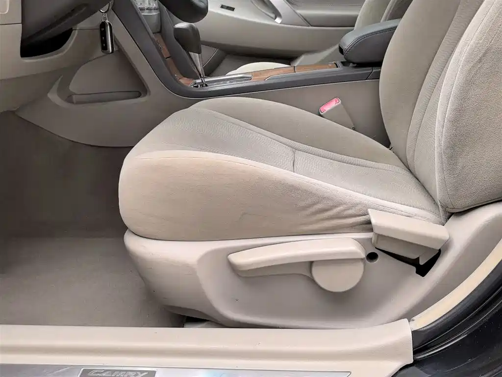 Toyota Camry 2013 — фото 20