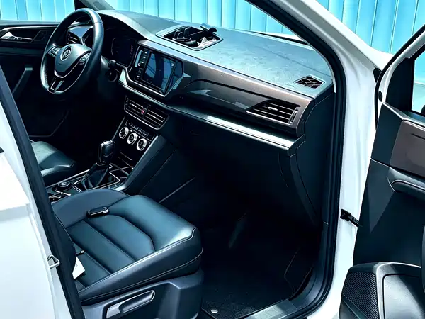 Volkswagen Tharu 2020