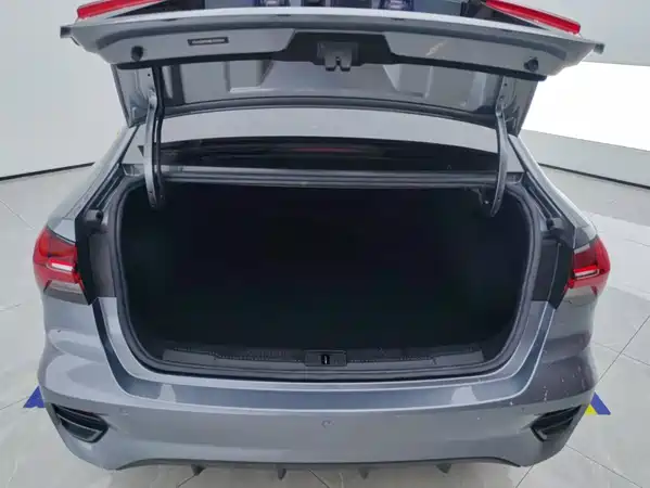 Roewe i5 2022