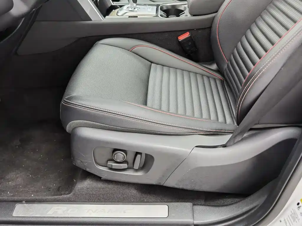 Land Rover Discovery Sport 2020 — фото 20
