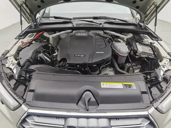 Audi A4L 2019