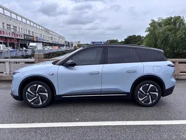 NIO ES6 2024