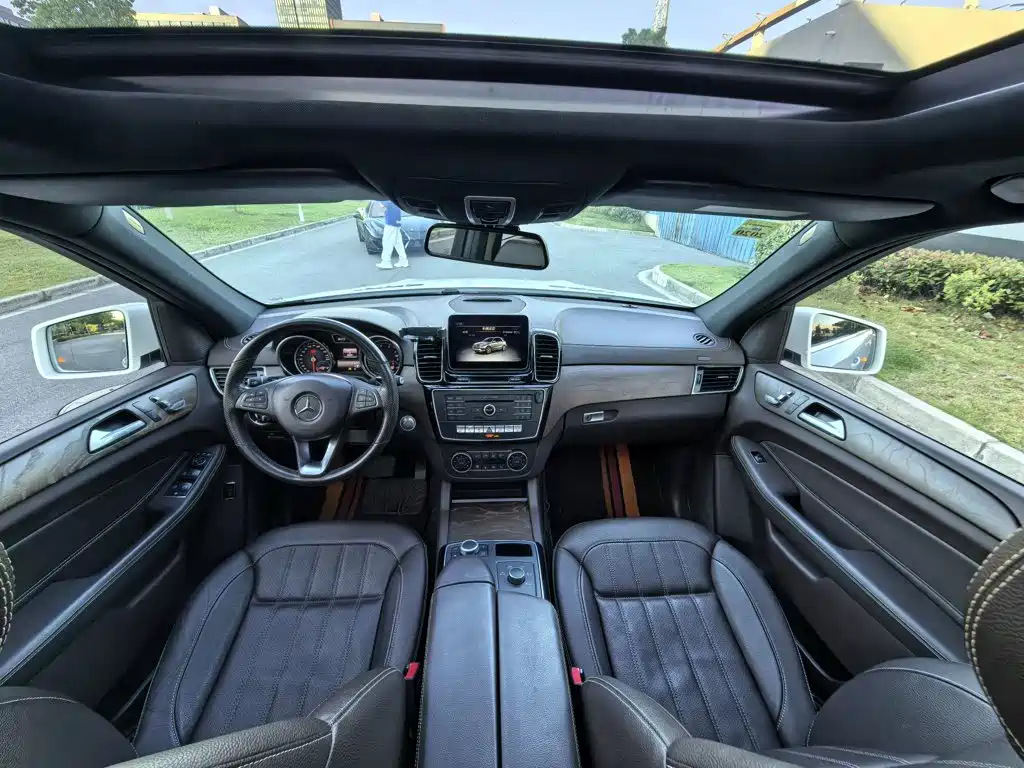 Mercedes-Benz GLE 2018 — фото 16