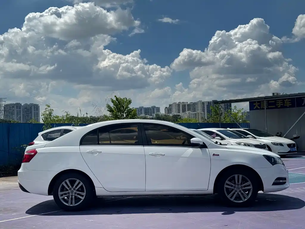 Geely Emgrand 2016