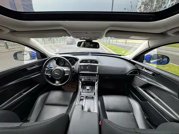 Jaguar XEL 2019