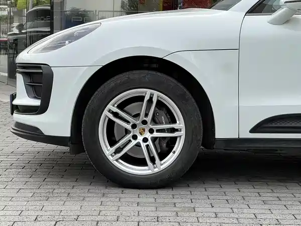 Porsche Macan 2023