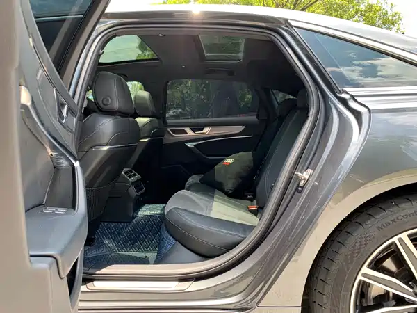 Audi A6L 2023