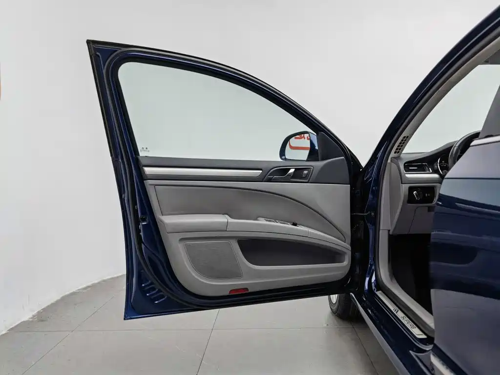 Skoda Speedy 2015 — фото 8