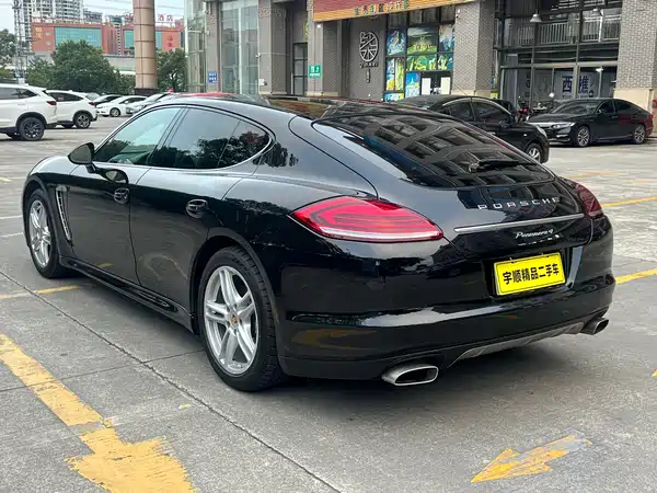 Porsche Panamera 2013