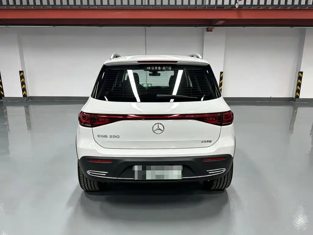 Mercedes-Benz EQB 2023 — фото 14