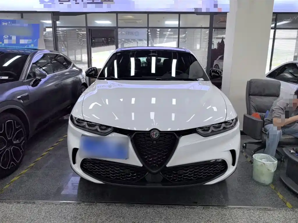 Alfa Romeo Tonale 2025 — фото 3