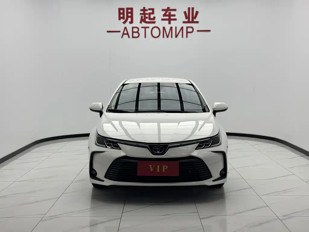 Toyota Corolla 2023 — фото 2