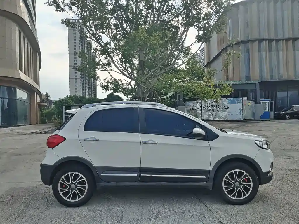 Haval H1 2015 — фото 4