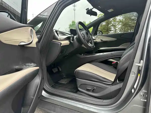 BYD Dolphin 2024