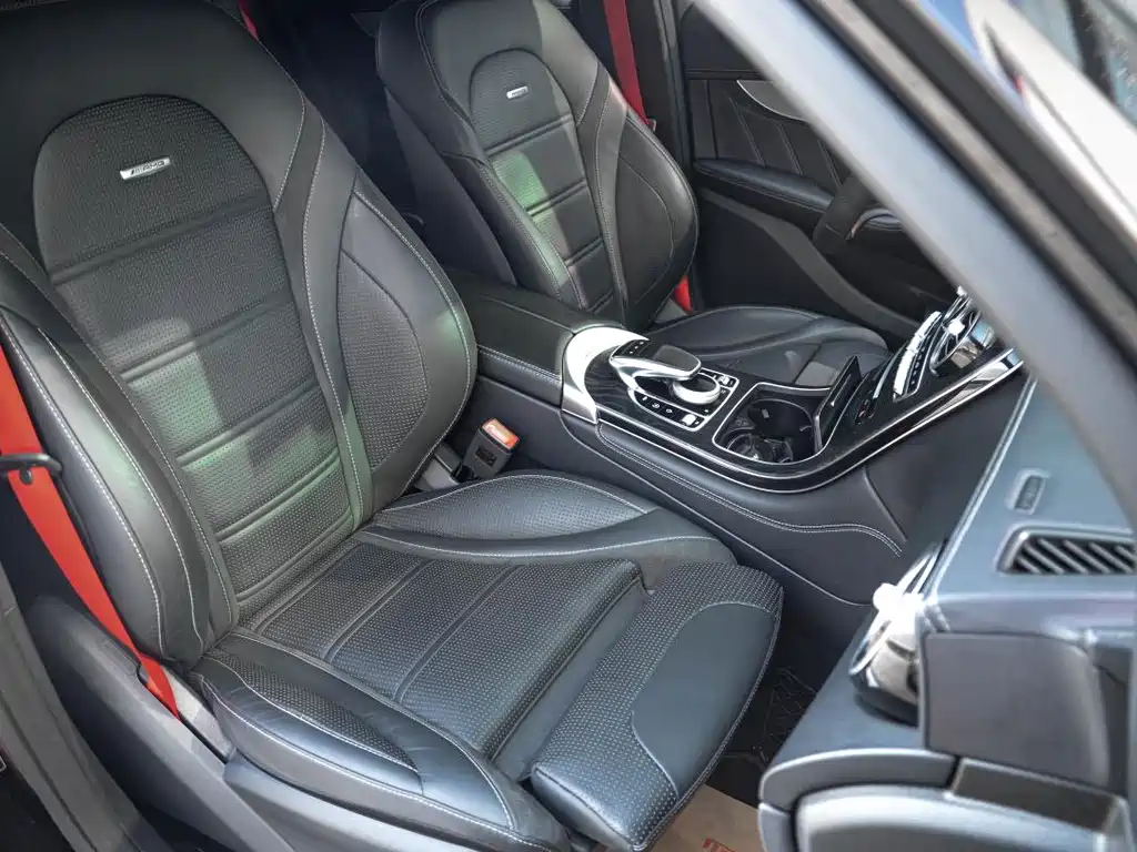 Mercedes-Benz GLC AMG 2019 — фото 17