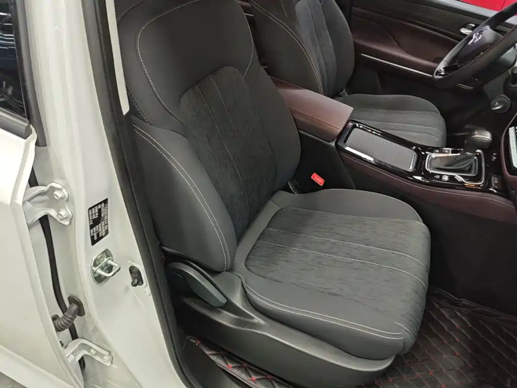 GAC Trumpchi M6 2023 — фото 25