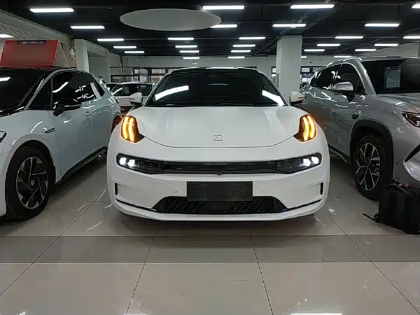 Zeekr 001 2022