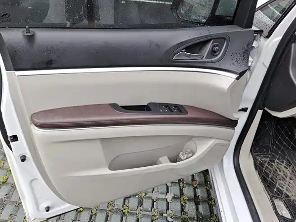 Buick GL8 2023