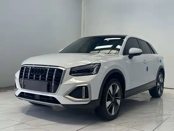 Audi Q2L 2023