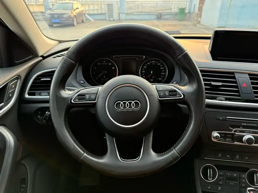 Audi Q3 2016
