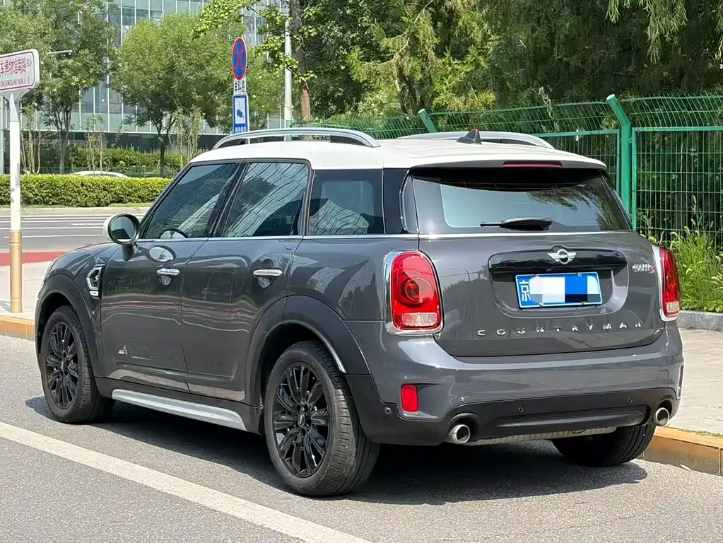 MINI Countryman 2018 — фото 15