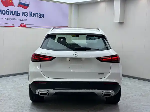 Mercedes-Benz GLA 2021