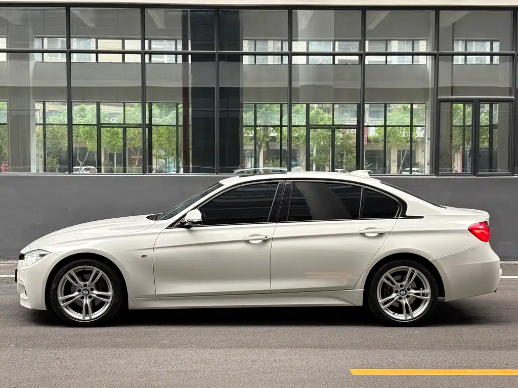 BMW 3 Series 2016 — фото 3