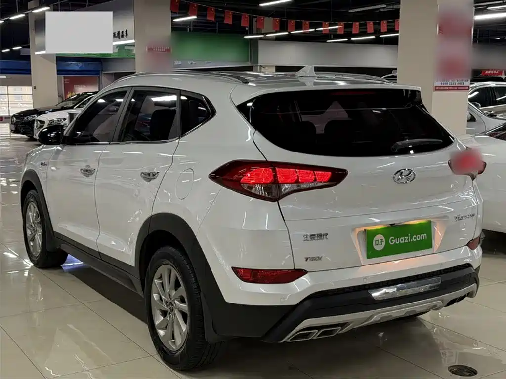 Hyundai Tucson 2018 — фото 11